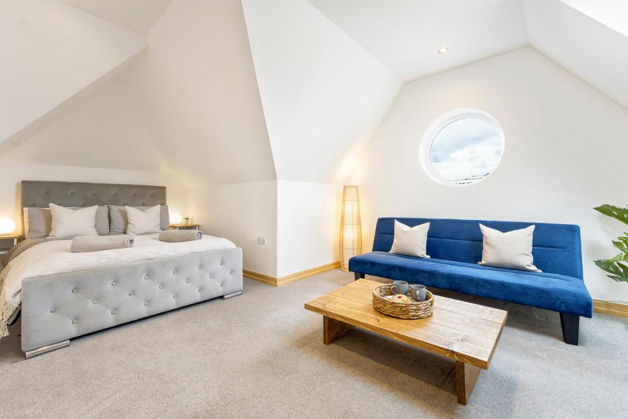 Spacious, Newly Renovated, Three Bedroom Town Centre Duplex Apartment With Free Parking, Sleeps Seven - Walking Distance To Beach Bournemouth Exteriör bild