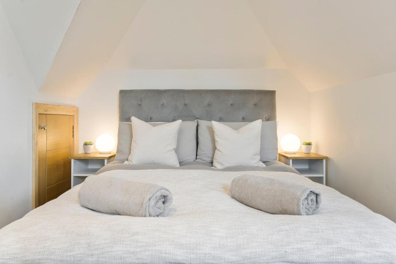 Spacious, Newly Renovated, Three Bedroom Town Centre Duplex Apartment With Free Parking, Sleeps Seven - Walking Distance To Beach Bournemouth Exteriör bild
